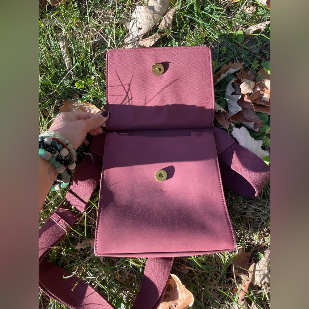 Universal Thread Maroon Shoulder Bag - image 8